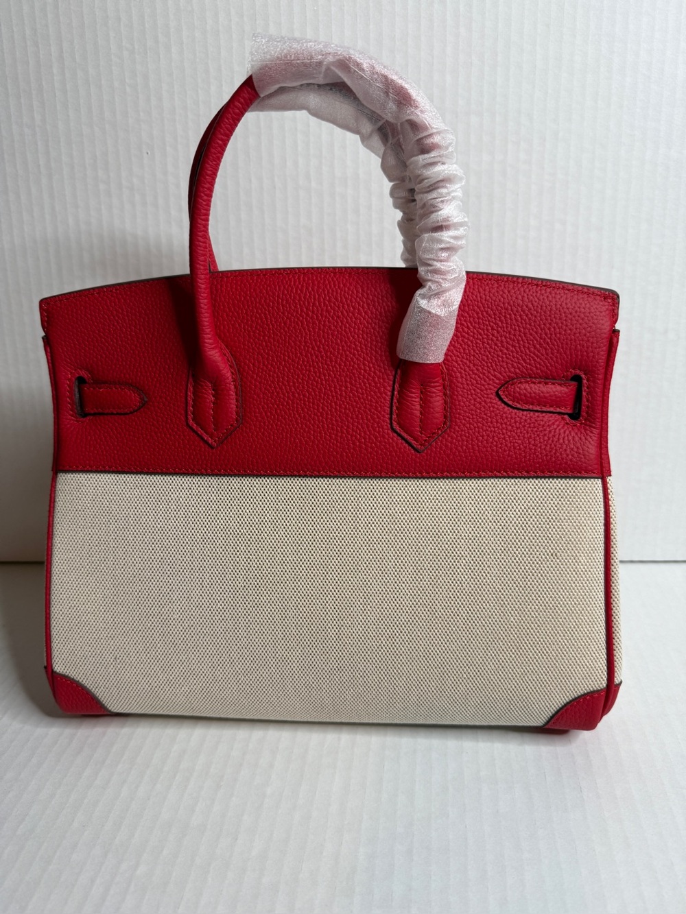 Beautiful Custom Designer Shoulder bag (Bright Red) - Picture 4 of 9